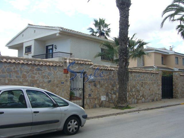 Resale - Villa - La Zenia