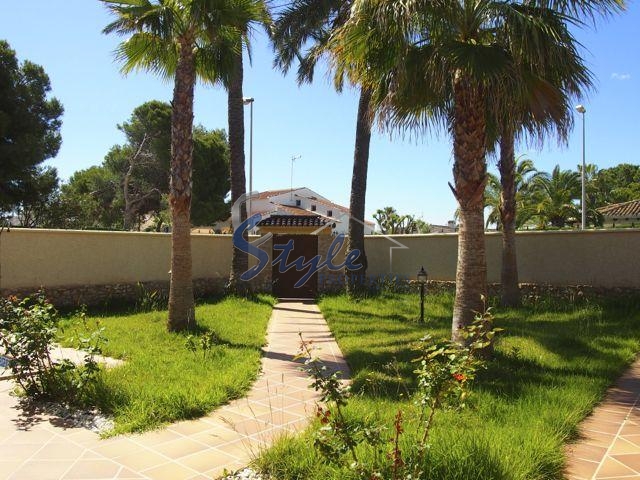 Resale - Villa - La Zenia