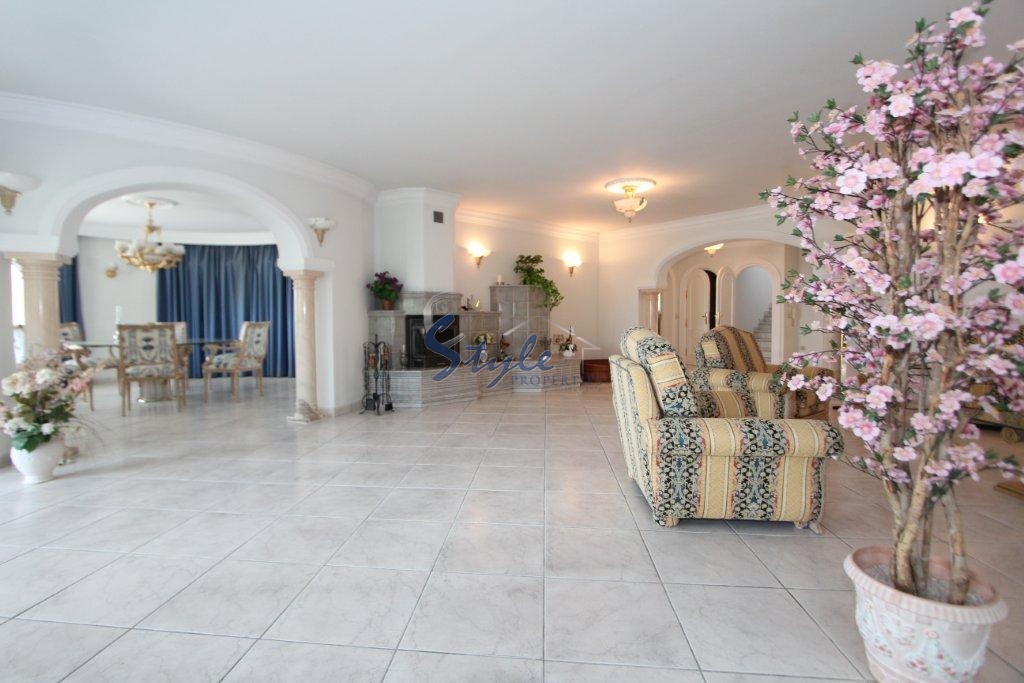 Luxury villa with private pool for sale in Benissa 301-3