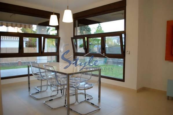 Resale - Villa - Campoamor