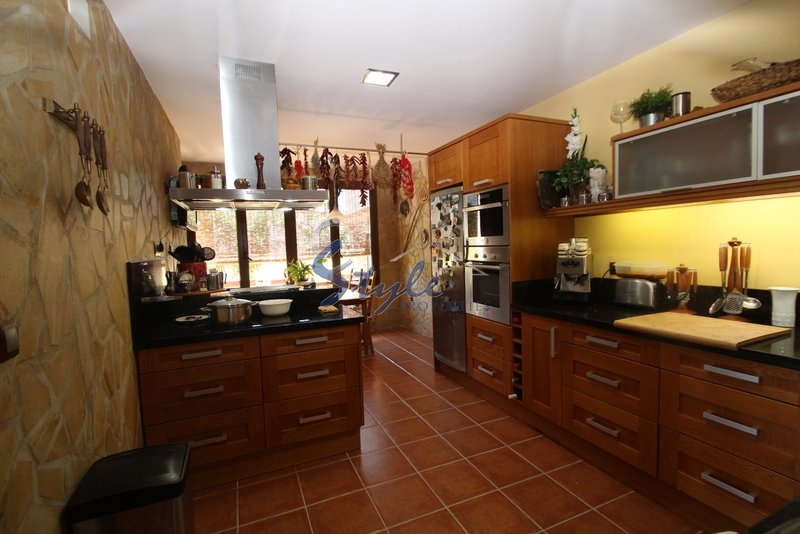 Resale - Villa - San Luis, Torrevieja - San Luis