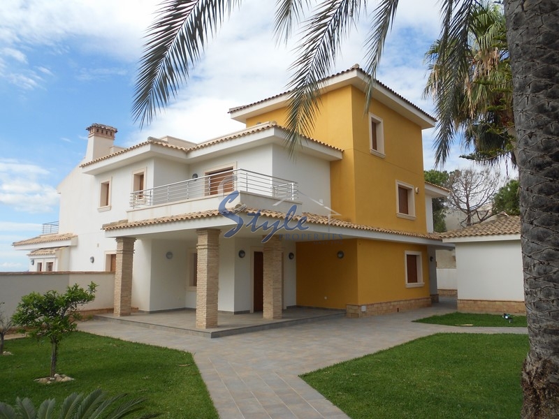 Luxury villa for sale in Cabo Roig, Costa Blanca, Alicante, Spain