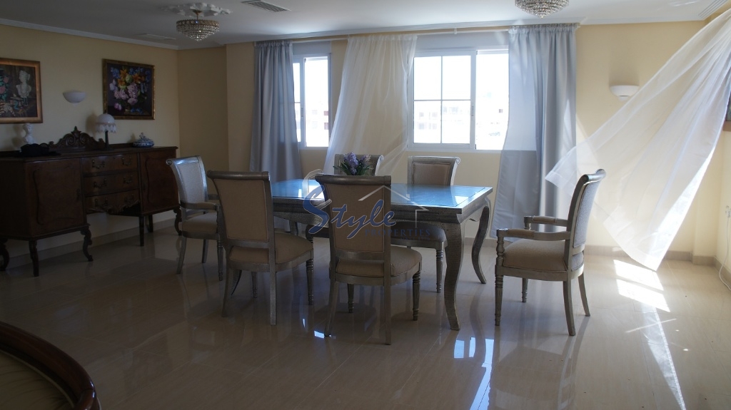 Resale - Villa - La Zenia