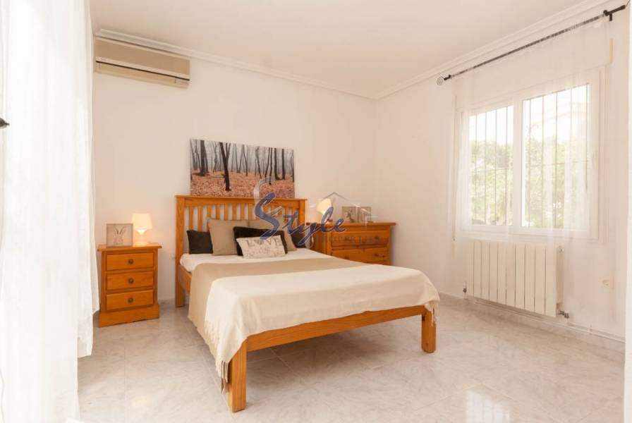 Resale - Villa - Playa Flamenca