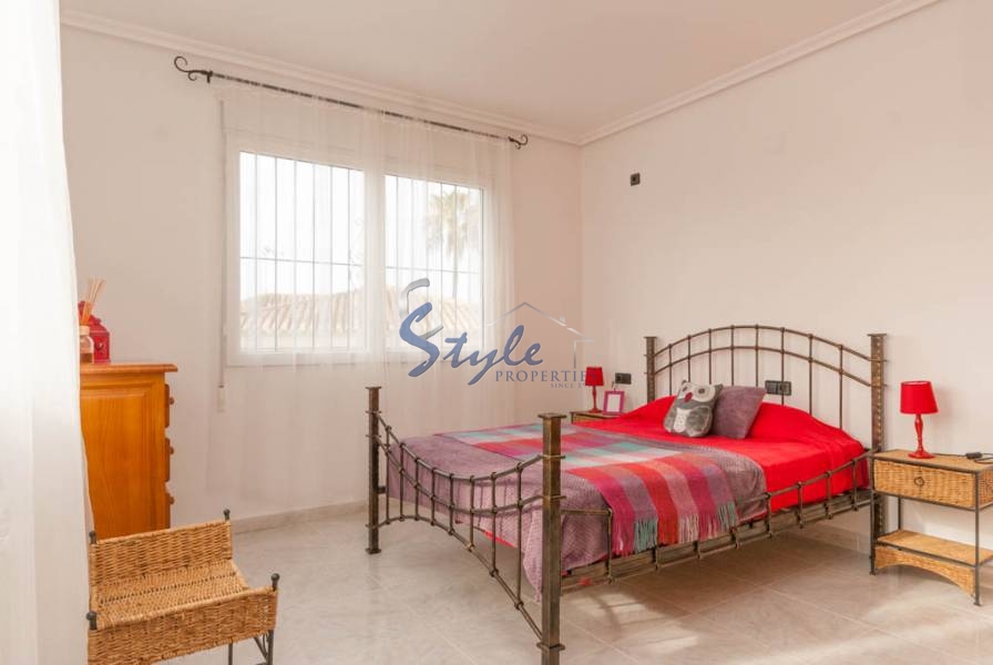 Resale - Villa - Playa Flamenca