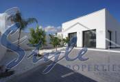 Resale - Villa - Torrevieja