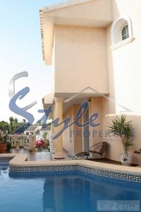 Resale - Villa - La Zenia