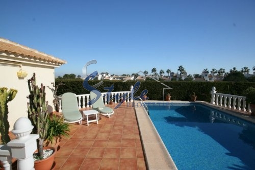 Resale - Villa - Villamartin