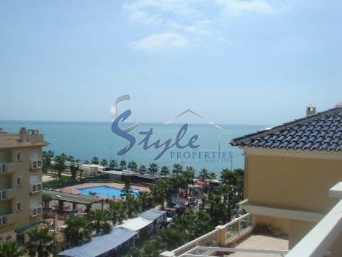 Luxury penthouse for sale in Cabo Roig, Costa Blanca, Spain 457-1
