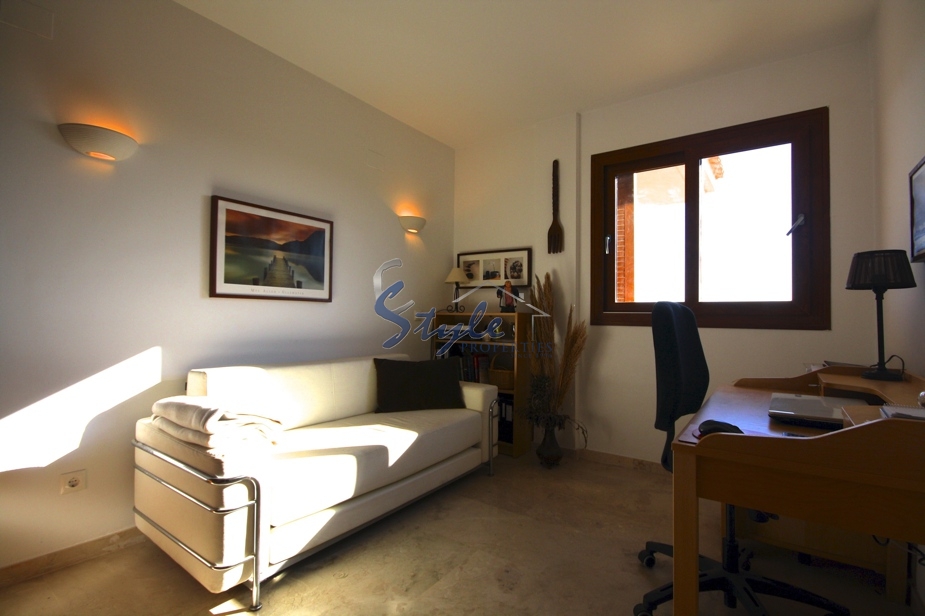 Luxury apartment for sale in Punta Prima, Costa Blanca, Spain 933-8