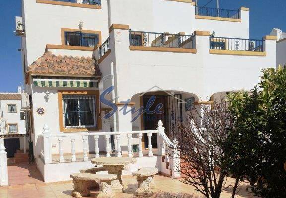 South facing townhouse for sale in La Florida, Costa Blanca, Spain 680-1