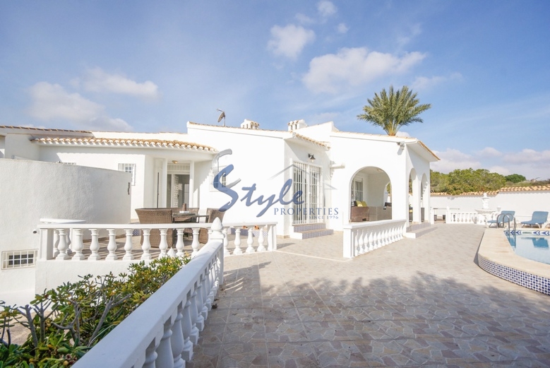 Resale - Villa - Playa Flamenca