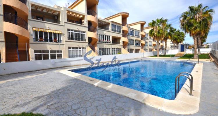 Apartamento en venta en Punta Prima, Costa Blanca - Piscina