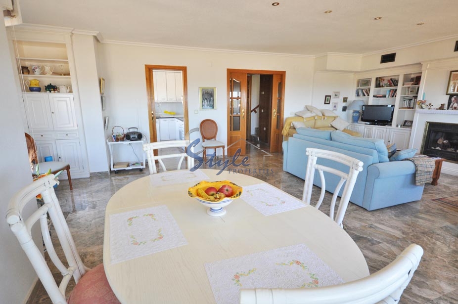 Large penthouse for sale in Punta Prima, Costa Blanca, Spain 144-12