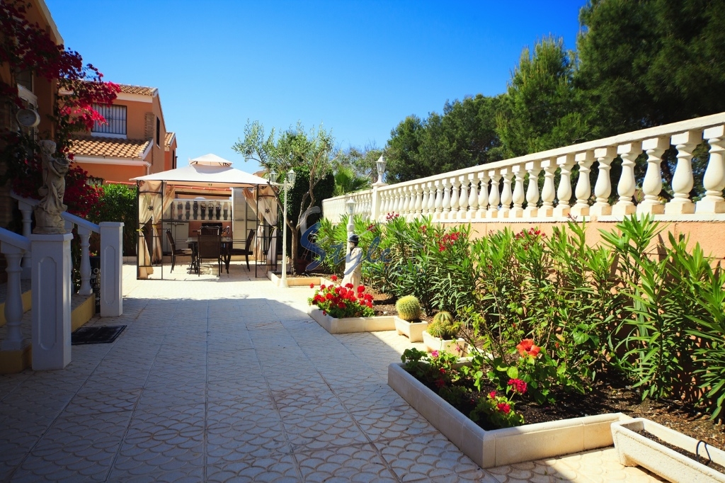 Resale - Villa - Playa Flamenca