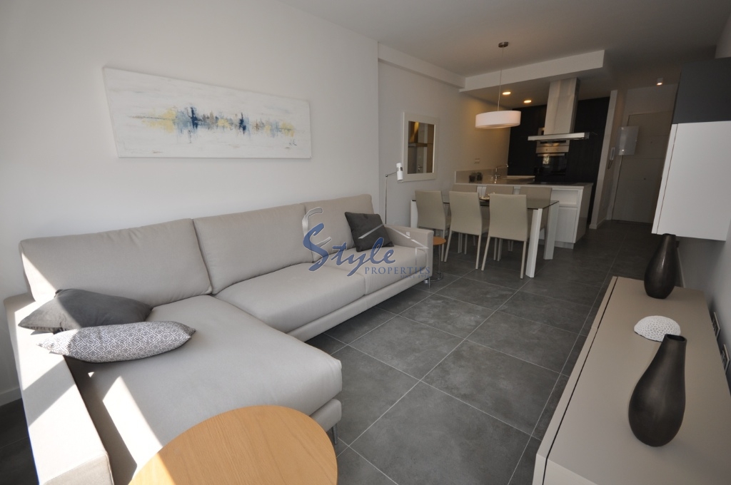 Nuevo - Apartamento - Campoamor