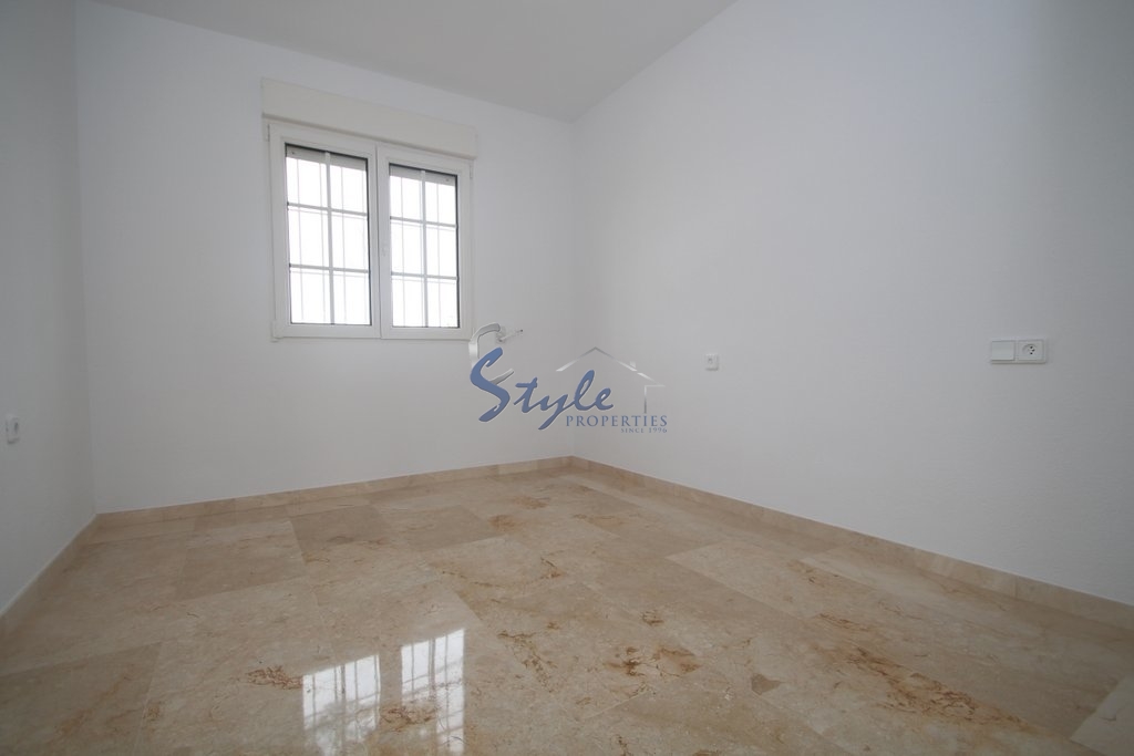 Resale - Town House - Villamartin