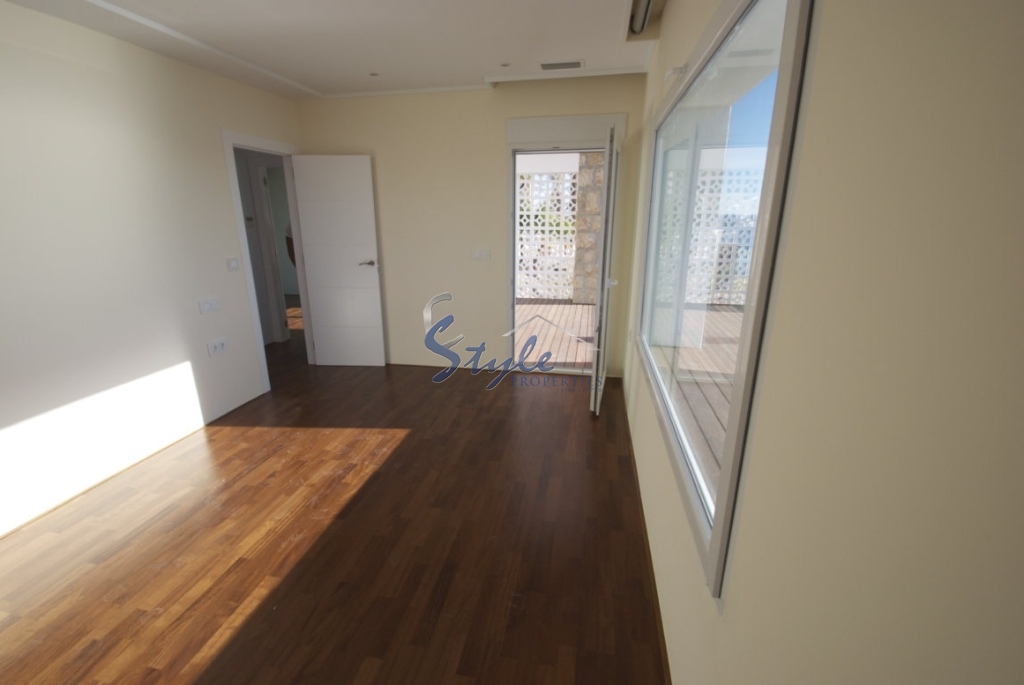 Resale - Villa - La Mata