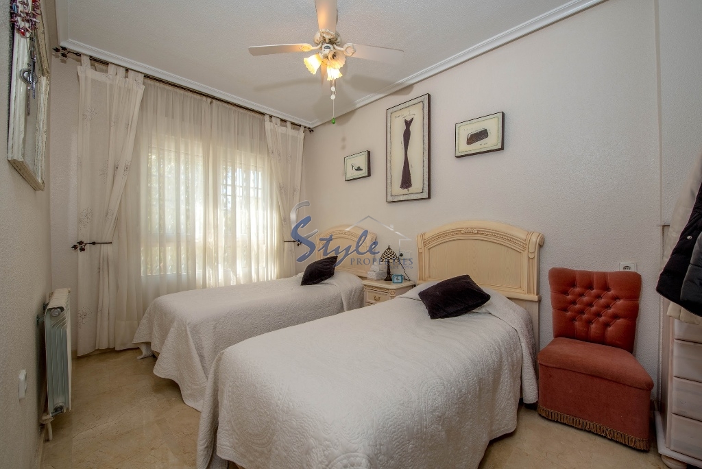 Resale - Villa - Villamartin