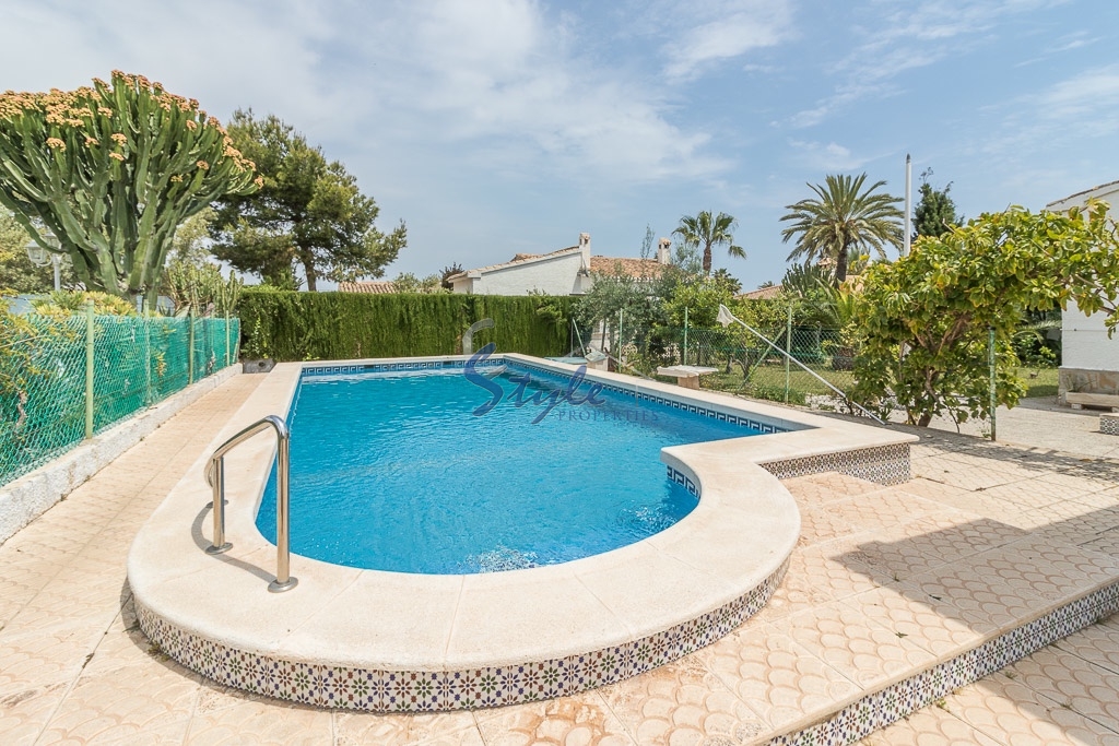 Resale - Villa - Playa Flamenca