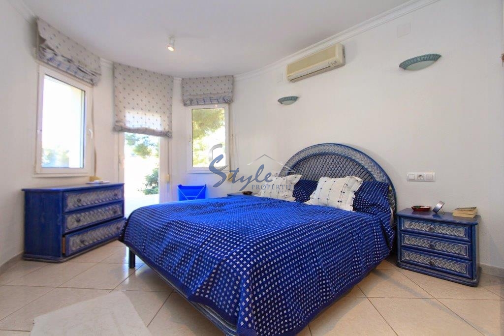 Resale - Villa - Moraira