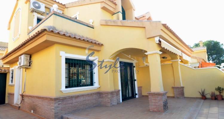 Resale - Villa - Campoamor