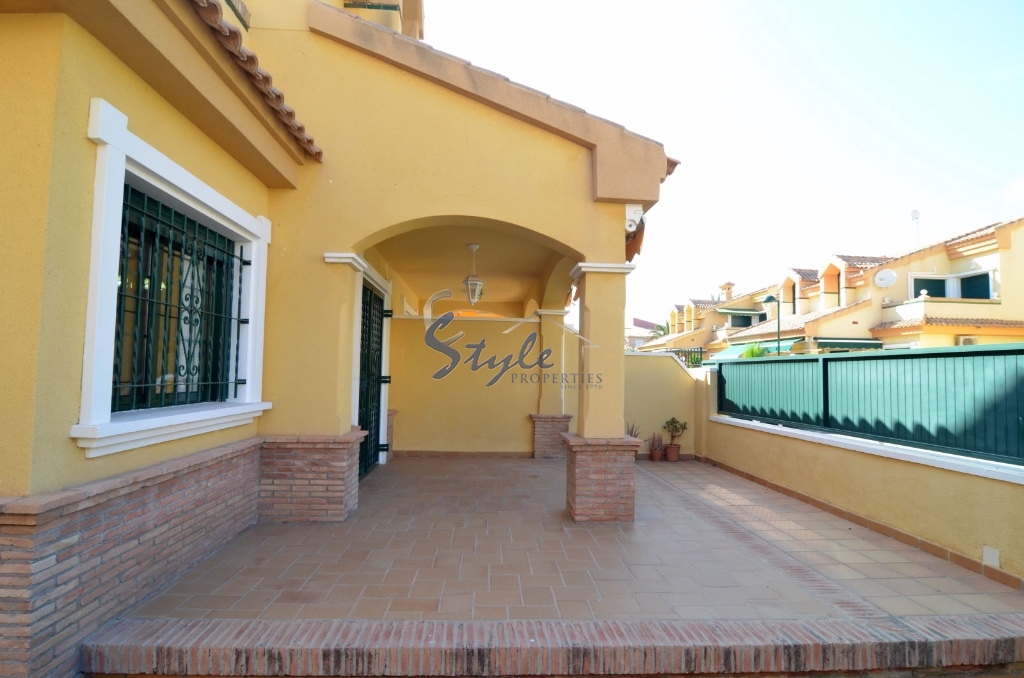 Resale - Villa - Campoamor