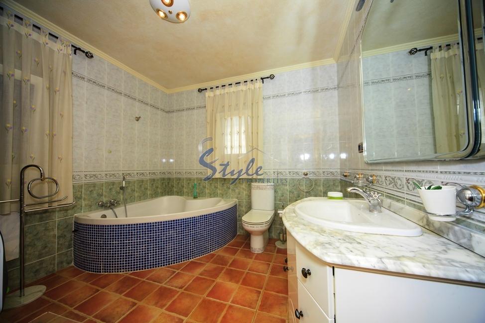 Resale - Villa - Los Balcones, Torrevieja - Los Balcones