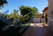 Resale - Villa - Cabo Roig