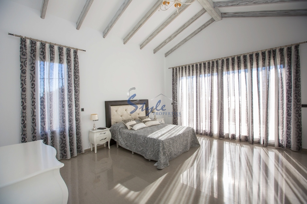 Resale - Luxury Villa - Cabo Roig