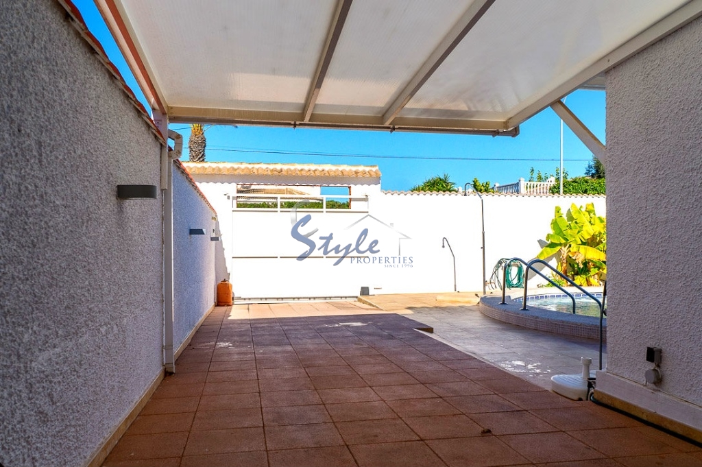 Resale - Villa - Torrevieja - El Chaparal