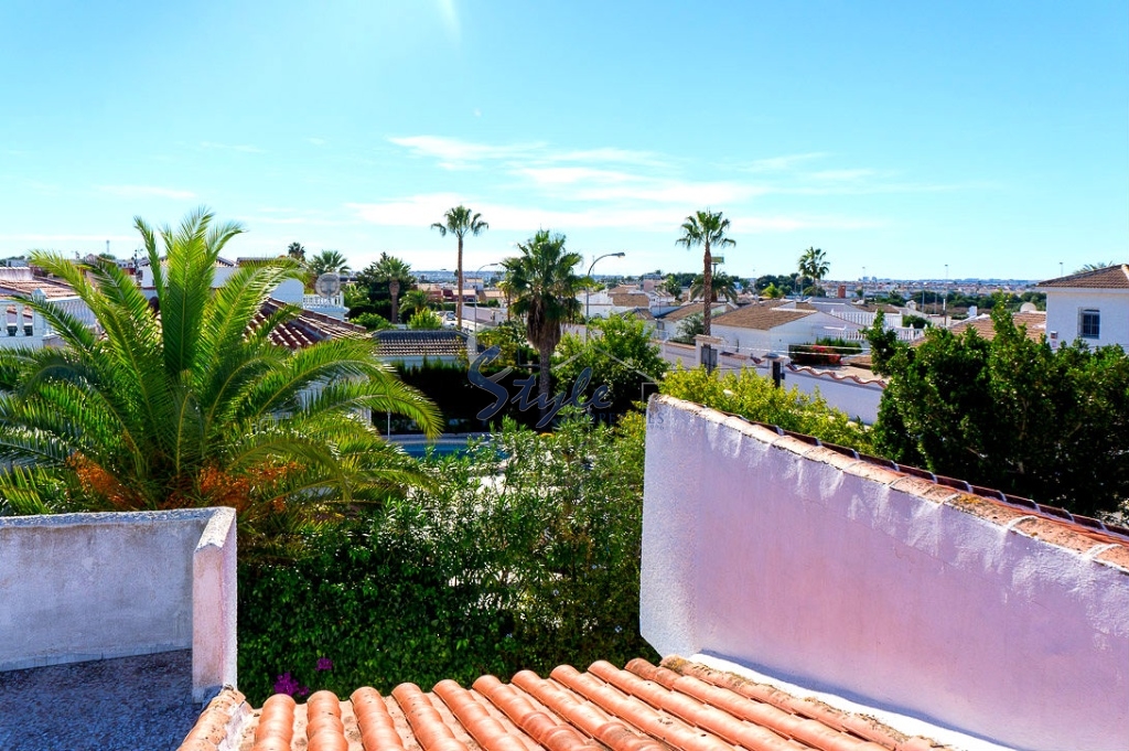 Resale - Villa - Torrevieja - El Chaparal