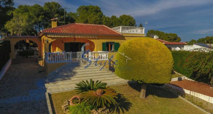 Resale - Villa - Los Balcones, Torrevieja - Los Balcones