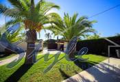 Resale - Villa - Cabo Roig