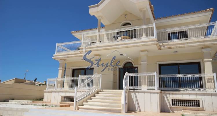 Villa for sale in Ciudad Quesada, Guardamar, Costa Blanca, Spain