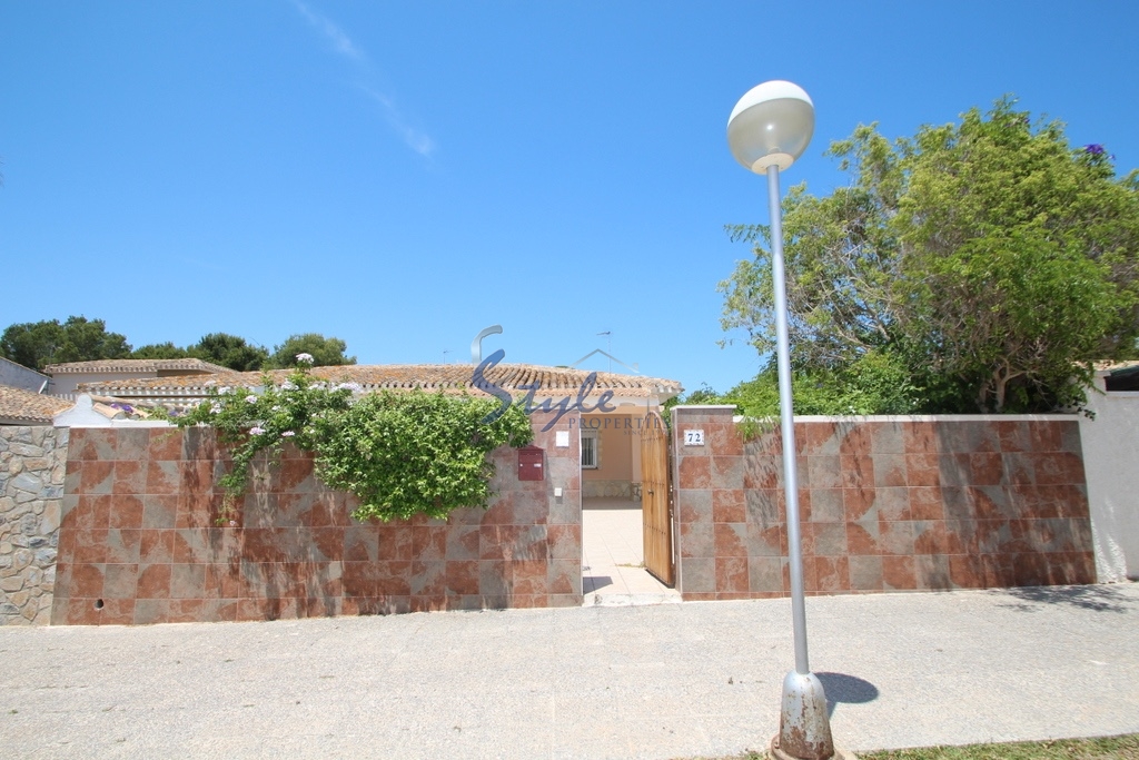 Resale - Villa - Campoamor