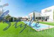 Resale - Villa - Las Colinas