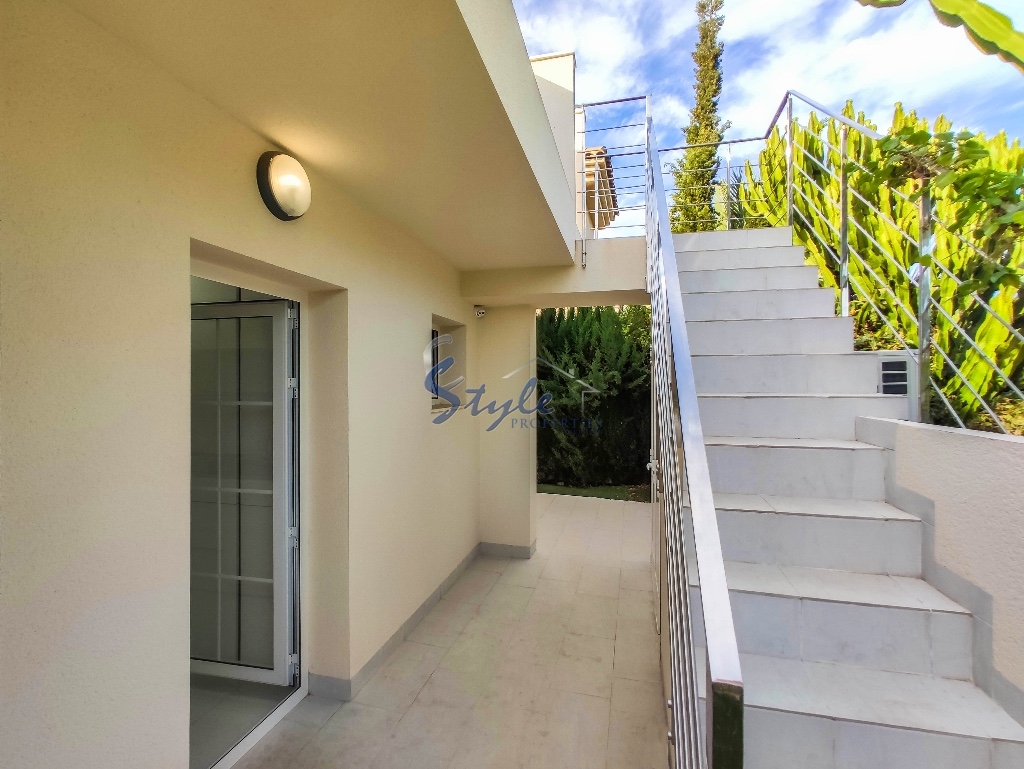 Resale - Villa - Punta Prima