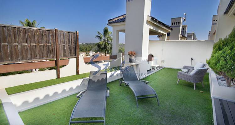 Buy penthouse in front of the golf courses in Las Ramblas de Golf, Dehesa de Campoamor. ID 4653