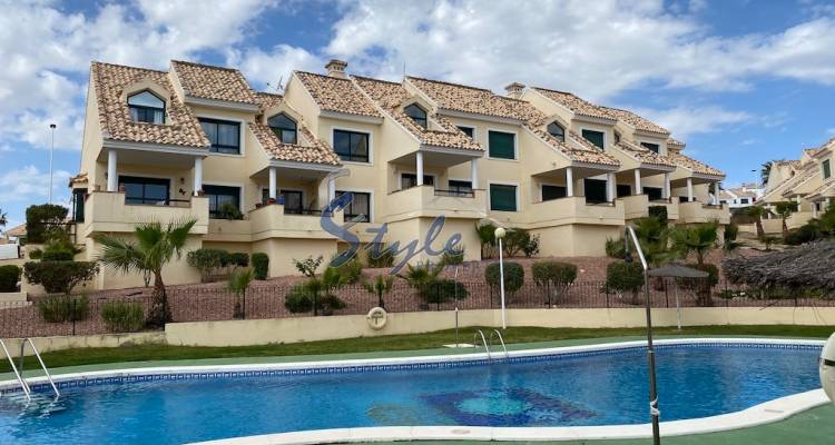 Buy apartment in Costa Blanca close to golf in Campoamor Golf. ID: 4085