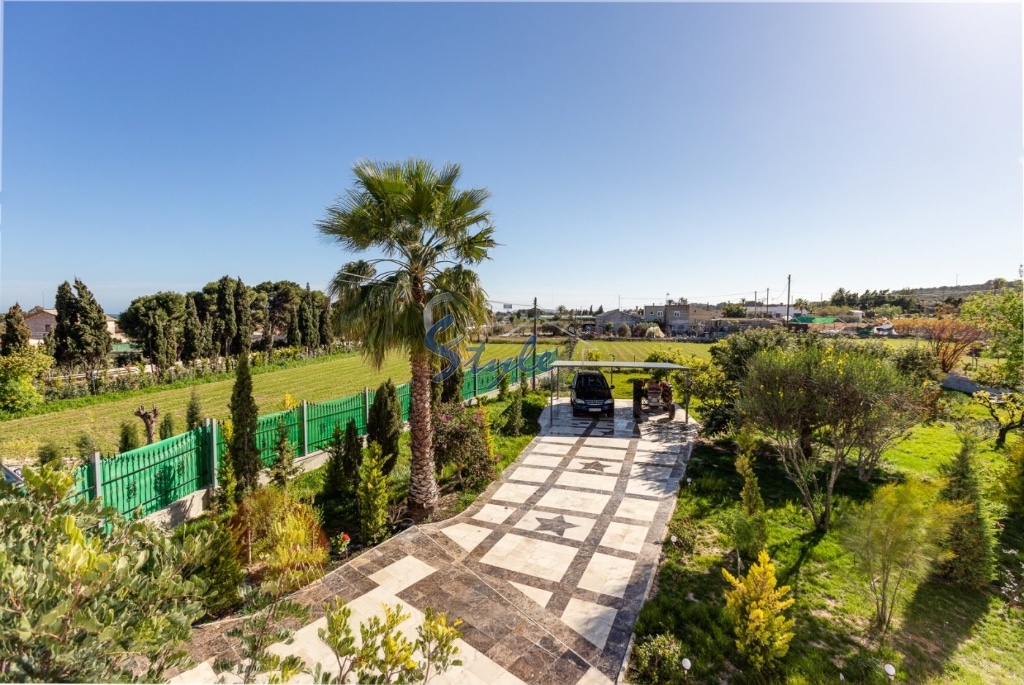 Resale - Villa - La Marina