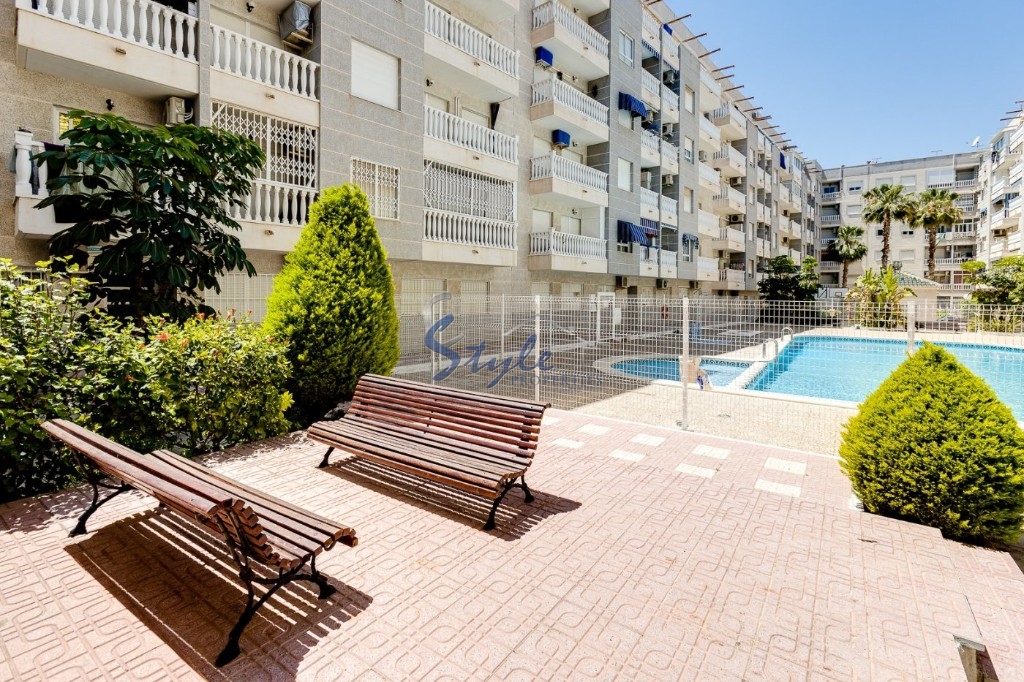 Buy apartment on the beach in Habaneras, Torrevieja, Costa Blanca. ID: 4208