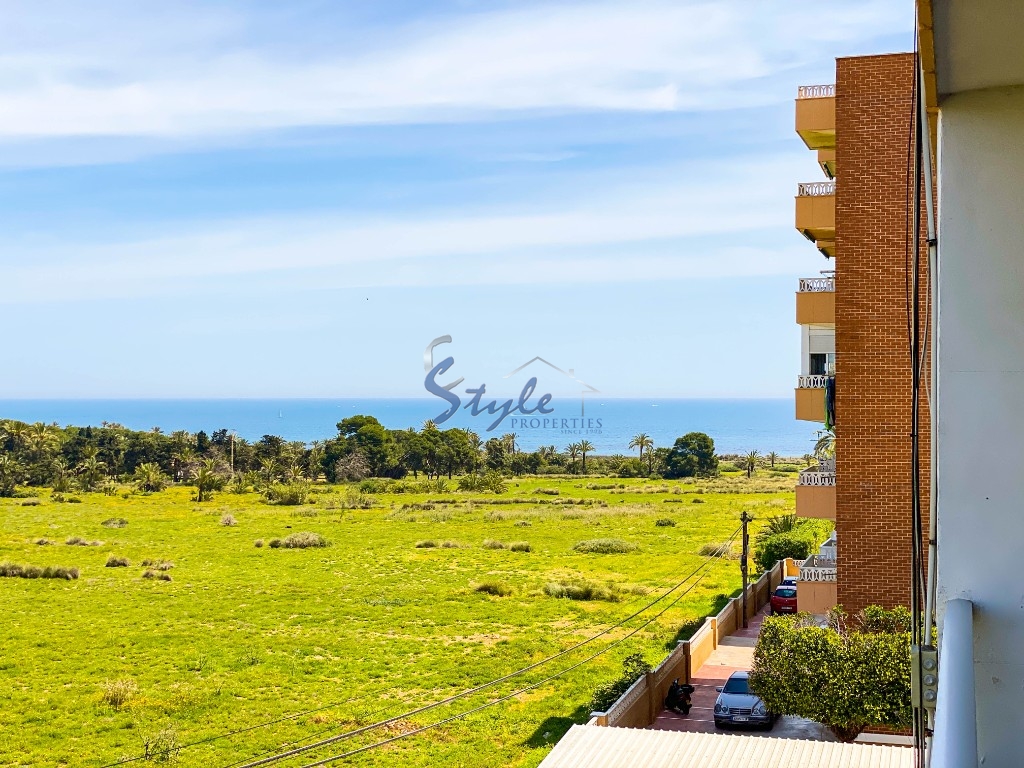 exclusivos apartamentos cerca del mar con vistas panorámicas en Punta Prima