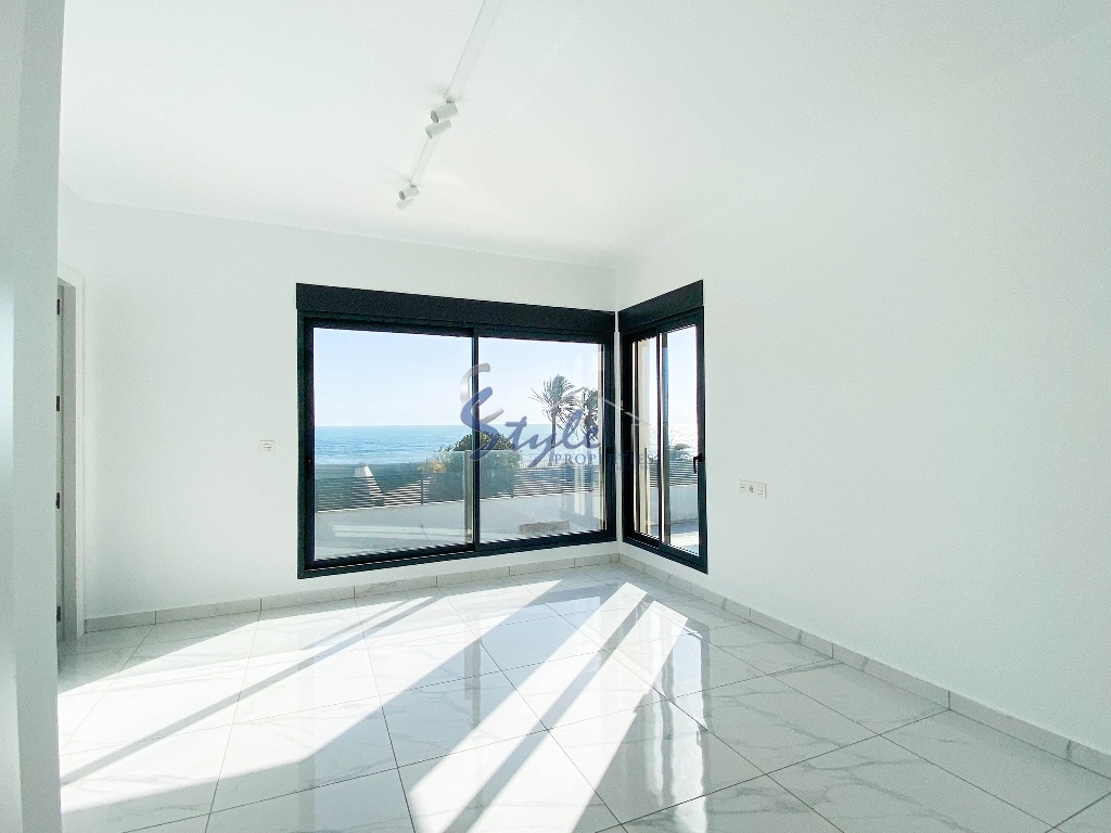 Resale - Villa - Torrevieja