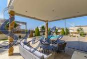 Comprar chalet con vista al Mediterráneo y piscina en Aguas Nuevas, Torrevieja. ID 4986