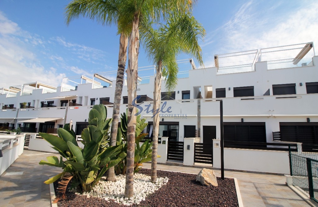 New build townhouse for sale in Pilar de la Horadada, Costa Blanca, Spain. ON1478