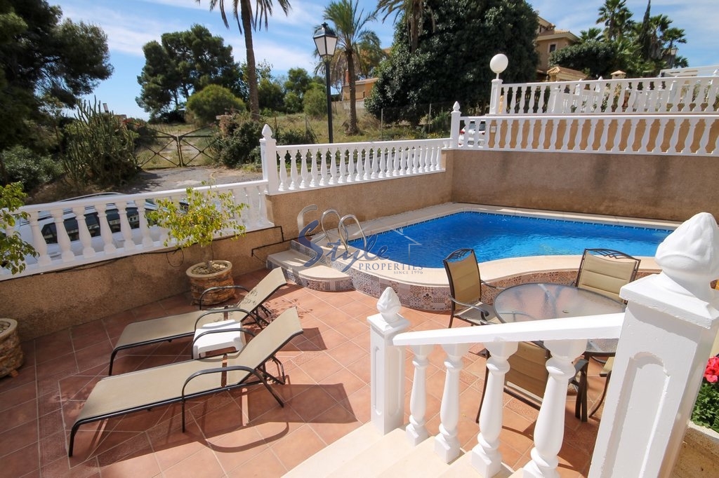 For sale semidetached house in El Galan, Villamartin, Orihuela Costa, Costa Blanca. ID1514