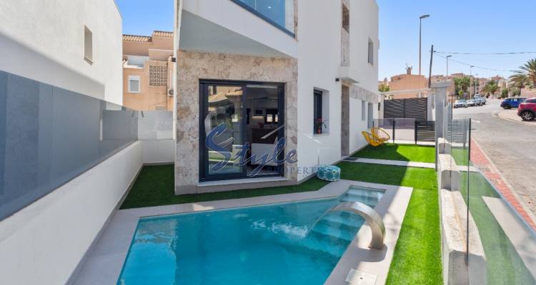 New villa with plot and private pool for sale in La Mata 150m to the sea.ON1350 