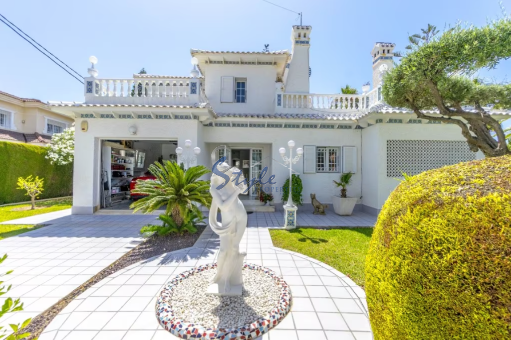 Se vende villa en Cabo Roig, Orihuela Costa, Costa Blanca. ID1530