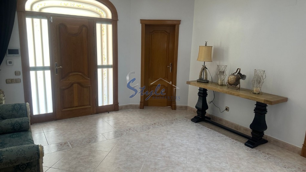 Resale - Villa - Orihuela